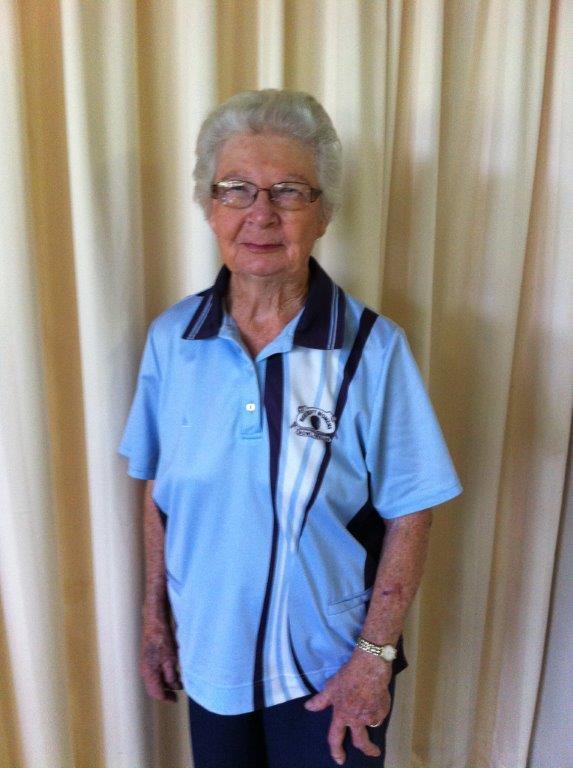 At the AGM in October 2014 The Beecroft Bowling Club awarded Life Membership to Carol Tindale. Carol is one of our long serving members and in that time one of its hardest working members.