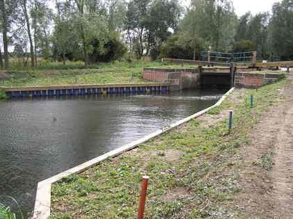 at this lock Cuton Lock Portage left and right,