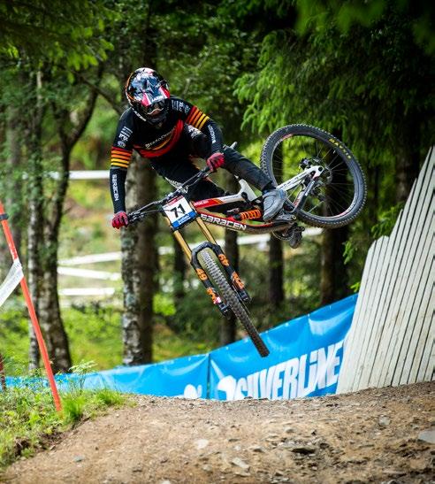 Anne 11th / UCI World Cup rd. 5 Vallnord 7th / UCI World Cup rd. 2 Fort William 2017 UCI Junior World Champion Cairns Junior British Champion 1st / Junior UCI World Cup rd.