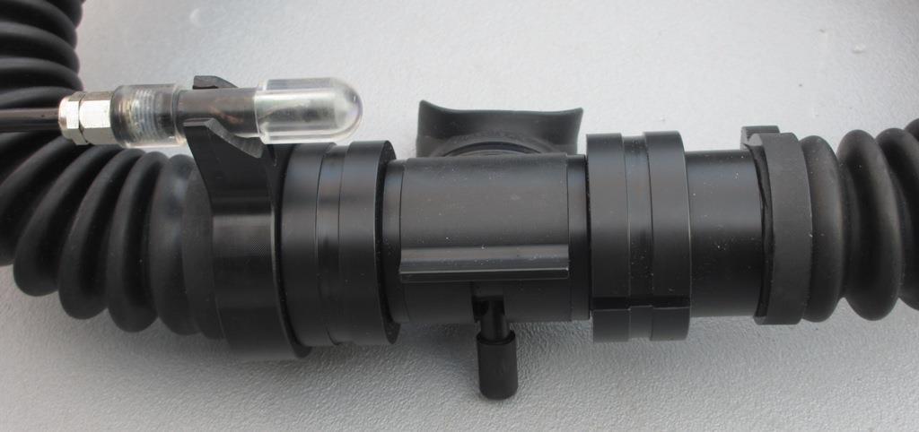 The Submatix mouthpiece can be operated by only one hand.