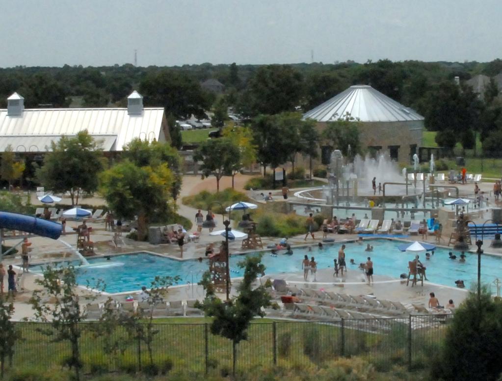 Additional amenities include concessions, eight shade structures and a large grass campus. Bad Königshofen Family Aquatic Center offers a great value for the entire family.