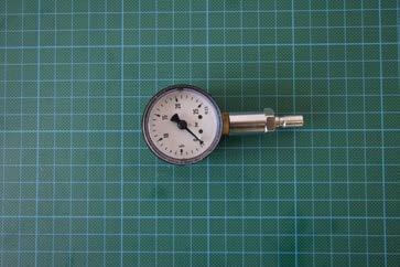 Low Pressure Gauge If you do not have a test bench at hand, use