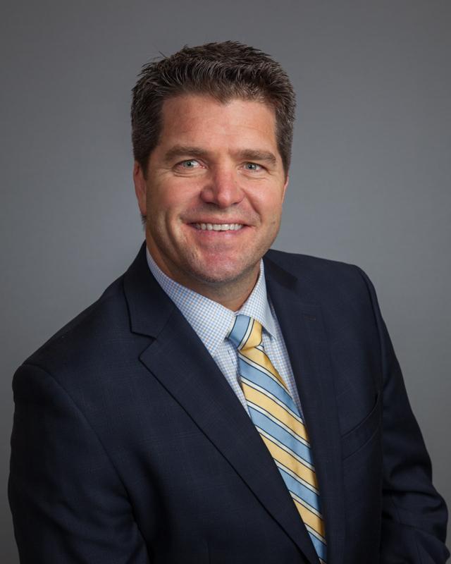 Advisor Bio & Contact 1 CARL W. LENTZ IV, MBA, CCIM Managing Director PROFESSIONAL BACKGROUND Carl W. Lentz IV, MBA, CCIM is the Managing Director at SVN Alliance with over 15 years of experience.
