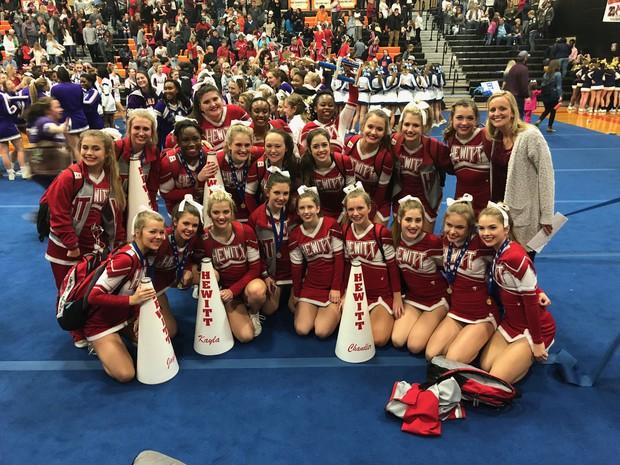 Cheer Receives Bid to Nationals The HTHS Competition Cheer team traveled to Hoover this weekend to compete in the 2017 UCA Southern Regional.