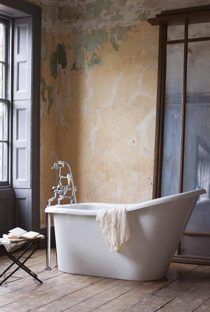 Pair with beautifully traditional brassware and optional decorative shrouds for a unified classic look. For feet options see page 130.