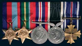 4704* Pair: Vietnam Medal 1964-73; South Vietnam Campaign Medal 1964-72, - clasp - 1960-. 216664 J.L.Moody. Both medals impressed. Extremely fine.