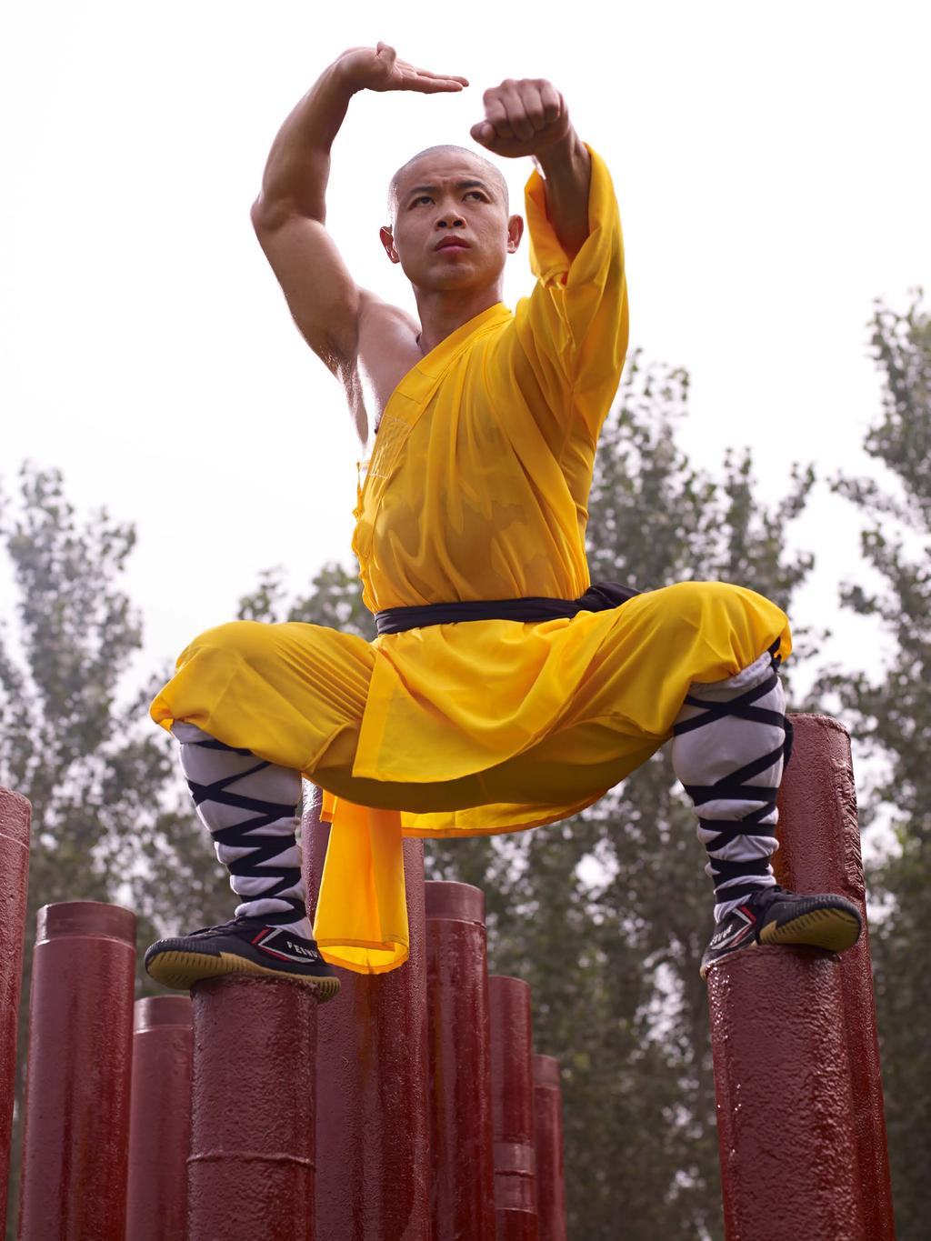 Day 3, Day 4, day 5 of Your 5 Minute, Mind & Body Shaolin Workout 1) Close your eyes. Inhale and exhale three times. 2) Move into Ma Bu and stay in that position until your legs feel tired.