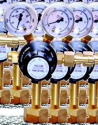 60m³/h(1000lit/min) Use for Laboratory & special purpose Model 100-D-HL Single Stage Regulator Inlet Pressure 0-200 bar (Max) Outlet