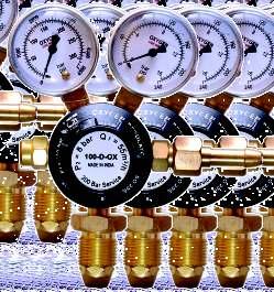 VARIOUS GAS PRESSURE REGULATORS GAS PRESSURE REGULATORS-OXYGEN Model 100-D-OX Single