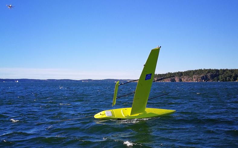 Figure 52: Upwind sailing at approximately 4-5 knots. The following configuration for the rig and hull was used: The flap was placed in the mid position of the flap attachments points.