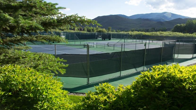 Adult Tennis Programming 6 Page The Harker Tennis Center 7 Page FasTennis Monday Friday 9:30 A.M. 10:30 A.M. This fast-paced tennis clinic is designed for men and women that want a great workout.