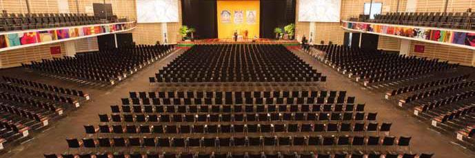 The impressive Tivoli Congress Hall offers capacity for up to 2,400 participants making it ideal for meetings, exhibitions, lectures or big company parties.
