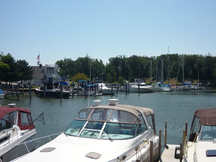 3. Caseville Municipal Harbor: The facility is located in downtown Caseville. It offers 67 transient slips from $1 to $1.