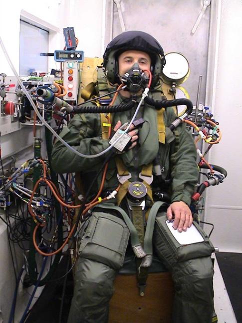 Hypoxia Following Rapid Decompression to 18,288 m (60,000 ft) Attributable to Alveolar Hypoventilation Desmond M Connolly PhD QinetiQ Aircrew Systems Senior Medical Officer