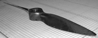 The differences were mainly related to the thin tips of the prop. He knew that this was the optimal aerodynamic design for a race propeller. But one question lingered: would the thin tips hold?