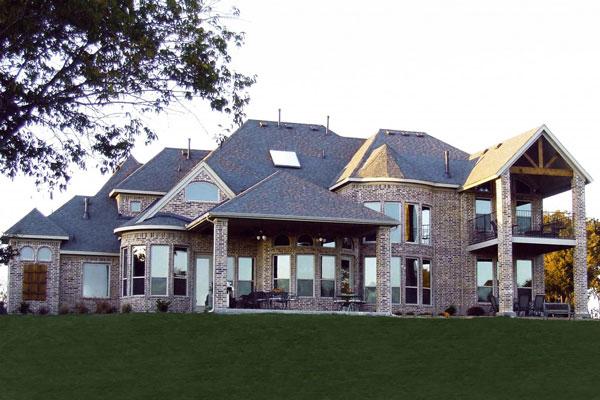 Nestled on a peninsula and surrounded by Lake Lewisville, when you arrive you suddenly feel as if your in the country.