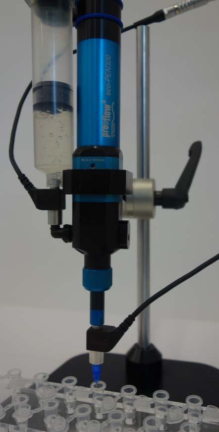 Air-sealing chloroprene rubber plug Volume dispenser eco-pen300 Medium-viscosity material with air pockets (air bubbles) approx.