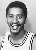 1983-84 RECAP George Gervin 1983-84 SEASON NOTES RECORD 37-45 (28-13 home: 9-32 road) Fifth in Midwest Division HONORS George Gervin, All-NBA Second Team George Gervin, NBA All-Star Artis Gilmore,