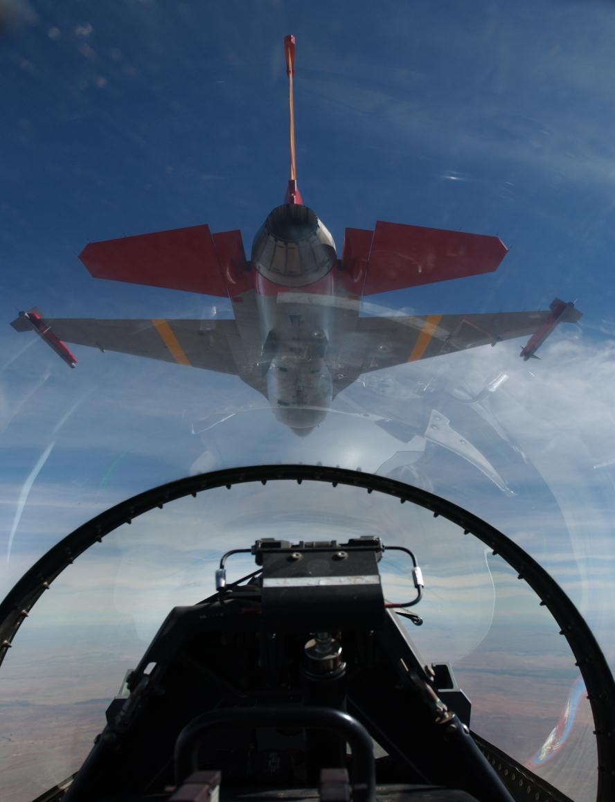 Engaged Fighter Roles & Responsibilities for the Engaged Fighter Engaged Fighter Responsibilities The engaged fighter (EF) is the guy who is currently maneuvering against the bandit.