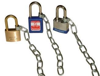 Label with (WCM) sticker Locks and chains Parts of the installation can be locked using locks, in conjunction with chains or