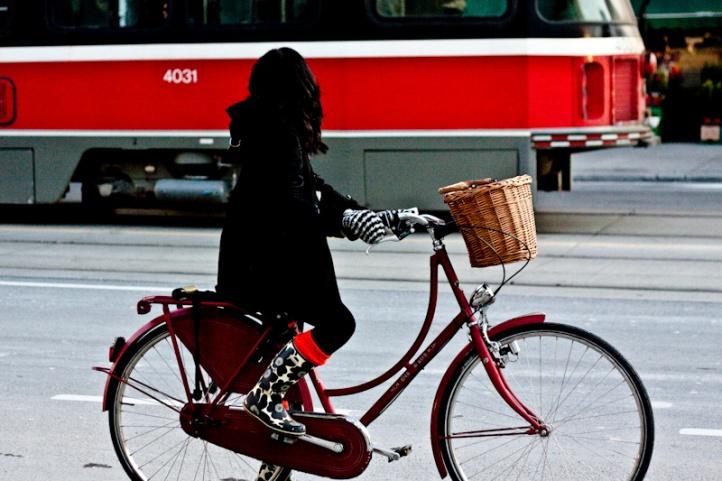 Active Transportation: A Prescription for Health People who commute actively: Are fitter and less overweight or obese than those who use motorized modes Experience significant improvements in