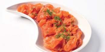 Cold-smoked sliced salmon fillet (Salmo