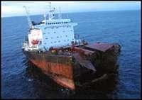 The John R incident John R grounded at Kvitvær, 25th December 2000 Ballast voyage from Liverpool to Murmansk Weather was harsh, wind and