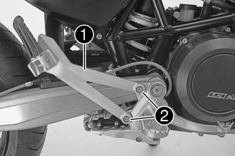 Fit and slightly tighten the screws of the grab handles. Close the filler cap. ( S. 8) Fit and tighten the screws on the rear fairing. Remaining screws, chassis M6 10 Nm (7.