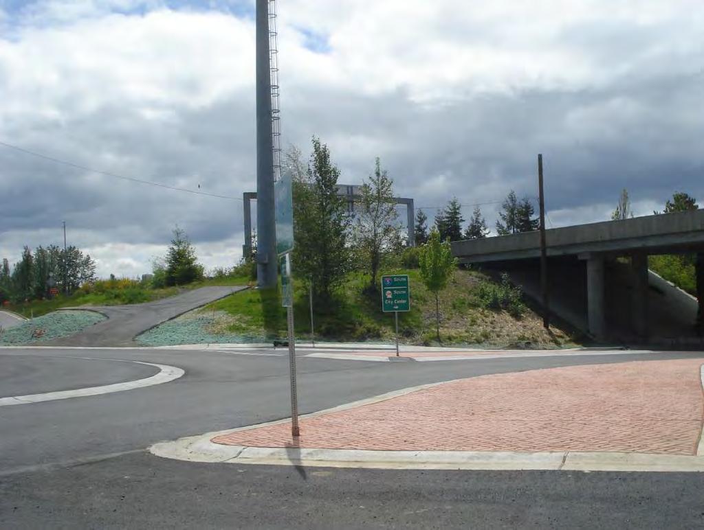 Mini & Compact Roundabouts Design Elements Curbs o Key design element o 2-3 tall rolled curbs good to use o