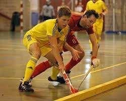 UMPIRES RULE: Understanding the rules and umpiring considerations of indoor hockey Oct 19, 2016 In the southern hemisphere Indoor Hockey is beginning or has begun its season.