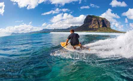 This is technology perfected by surfboard builders and brought to stand up paddling. Epoxy boards are light, stiff, and great performers, but are less durable than plastic or inflatable boards.