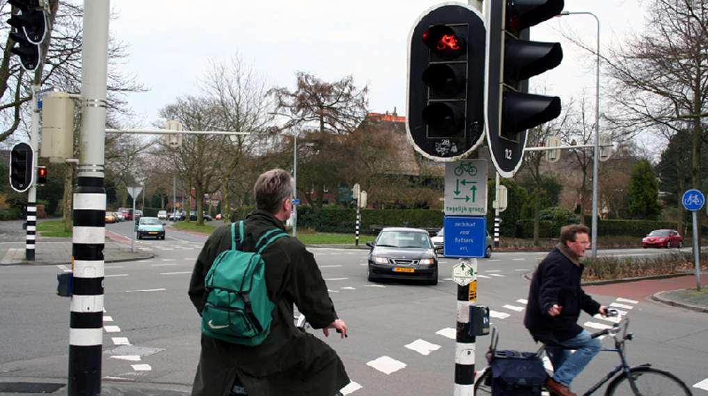 Traffic lights right turn on red