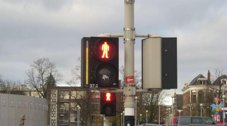 Traffic lights waiting
