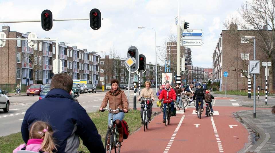 Traffic lights bicycle lanes for each direction