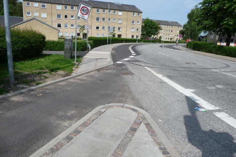 Figure 5: Segregated bicycle lane filter. Photo taken from the traffic light.