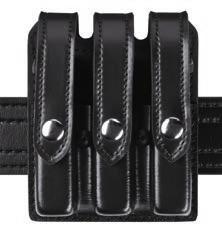 Vertical belt slots Also available in tactical mounting configuration PERFORMANCE APPAREL Magazines are oriented bullets out to save space on belt Optimal for use on