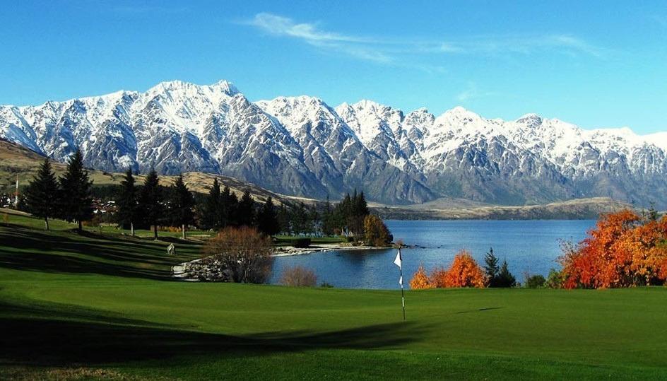 Courses Arrowtown Golf course The picturesque Arrowtown Golf Club is set in Central Otago, one of New Zealand's most historic and scenic regions.