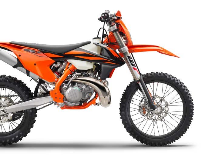 2-STROKE TPI TRANSMISSION KTM has a strong 6-speed transmission with widely spaced gear ratios matched optimally to the tough requirements encountered in competitive Enduro events, and features fast
