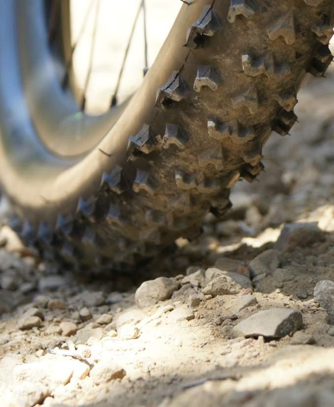 TRAIL bite and DRIVE NEW FOR 2016 In 1984 Tom was the first to appropriate road tire technology for MTB tire design by introducing higher TPI and more compliant rubber compounds.