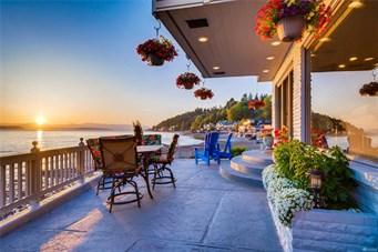 Issaquah MLS #: 1284016 11 Price: $12,988,000 Fin SF: