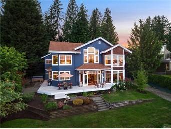 Page 2 of 3 LN#: 1300432 Address: 2824 W Lake Sammamish Pkwy, Bellevue 98008 LP: $3,198,000 Style: 15 - Multi Level Year: 2001 SF: 3,080 Beds: 3 Baths: 3.25 LSF: 0.