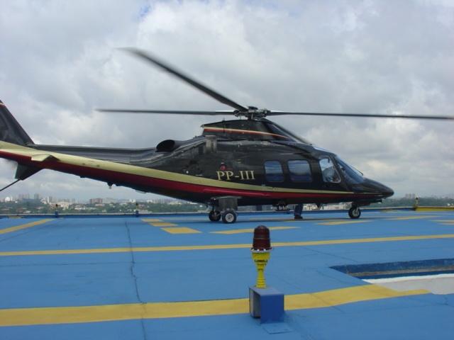 Examples of visual aids and lights - Helicopter landing