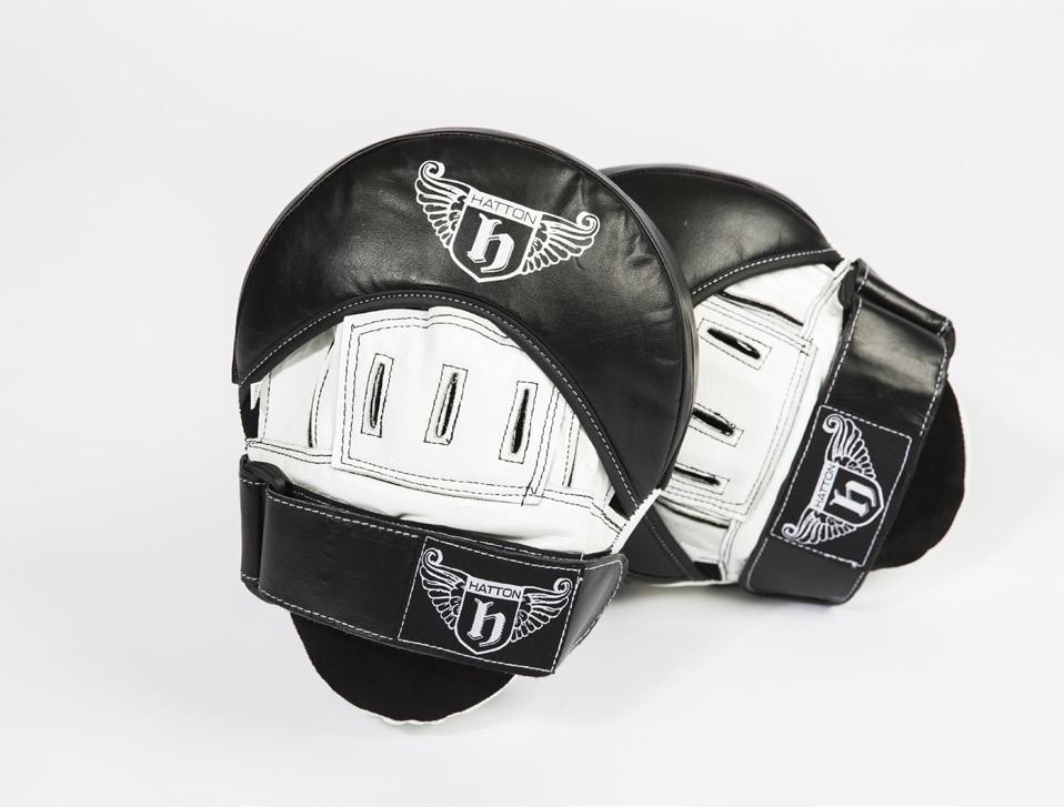 New AIR FLOW technology provides maximum protection on impact using air control impact device. Made from high quality leather makes these pads good enough for the PRO s.
