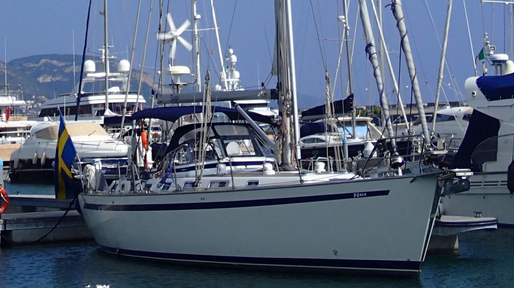 Najad 460 / 2003 Description Najad 460 is an exclusive modern blue water cruiser designed by Judel/Vrolijk. A sailing yacht made for comfortable, safe and easy handling.