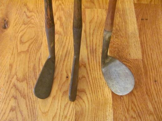 IRONS 6. Wright & Ditson Smooth face lofter, circa 1900, orig. stamped shaft and partial period grip, good cond.. Sale price @ $75 7. Wright & Ditson Smooth face approach putter, circa 1900, orig.