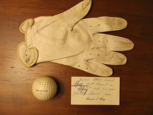 Nicklaus, Mr. Bob Hoag. These items were given to Mr. Hoag by Jack Nicklaus for his collection and they have remained in the Hoag Collection for over 40 years.