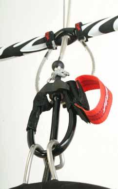 T-ONE: allows while riding the adjustment of the power by looping the 5 th line around and the undoing of the twists. FINGER: prevents the chicken loop from unhooking while riding.