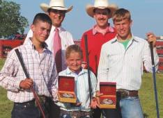 Lakeyn Fontenot (center) of Lake Charles, Louisiana was the junior champion.