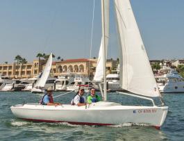 949.645.9412 Adult Learn to Sail Prerequisite: Participant must be at least 14 years old and able to swim 50 yards. Learn the fundamentals of sailing on a comfortable and stable Harbor 20 sailboat.