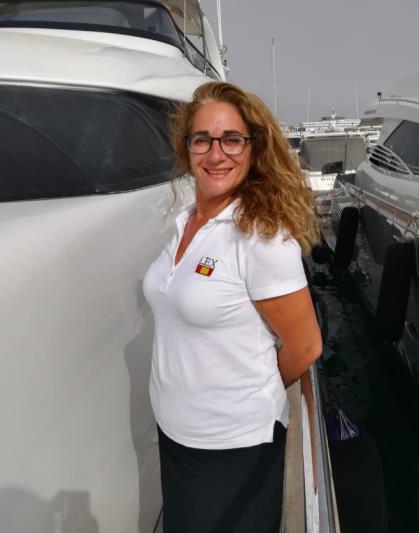 HOSTESS HOSTESS My name is MARTA LÓPEZ and I am 43 years old. I was born in Burgos, a cold city located in the center of the Spanish Peninsula.
